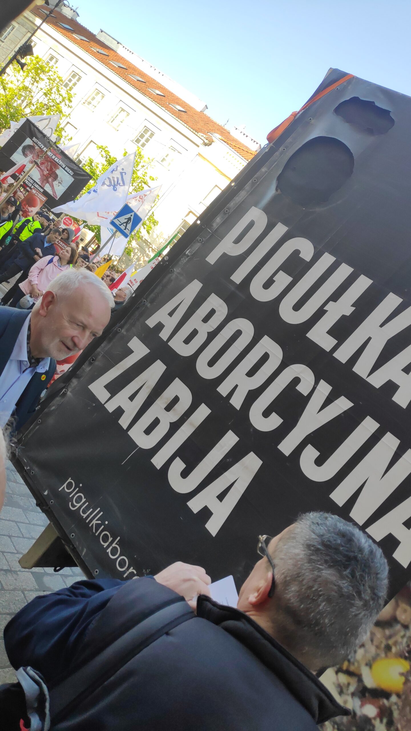 Czy problem aborcji jest „tematem zastępczym”? Polemikawokół tezy – Akt III